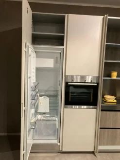 Ernestomeda Cucina ad isola in resina cementizia bianca Obliqua  a prezzo scontato- Cucine Ad Isola|Cucine Design