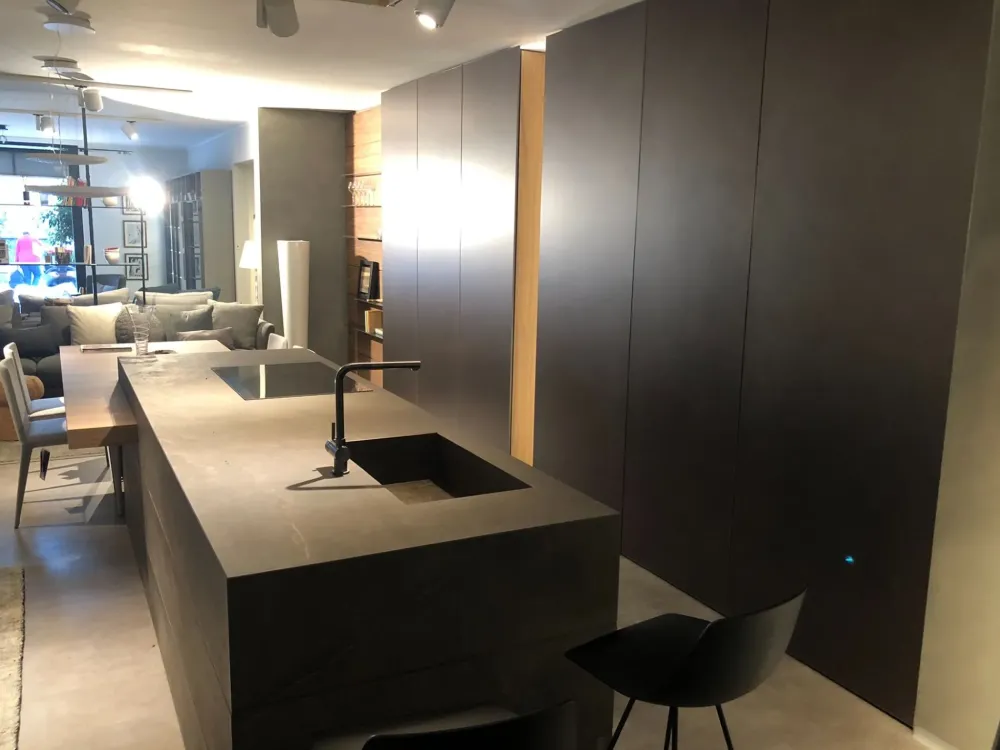 Cucina altri colori design con isola Skill gres^Modulnova