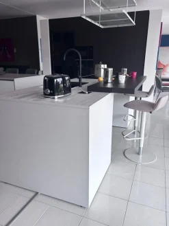 Cucina altri colori moderna con isola Time a soli 15990 Euro^Gentili Group Sale