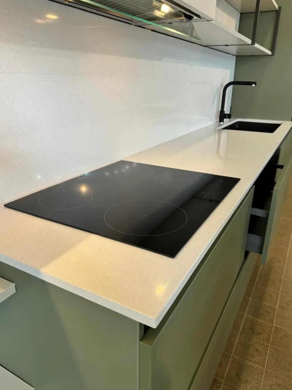 Atra Cucina altri colori moderna ad isola Shine- Cucine Ad Isola|Cucine Moderne