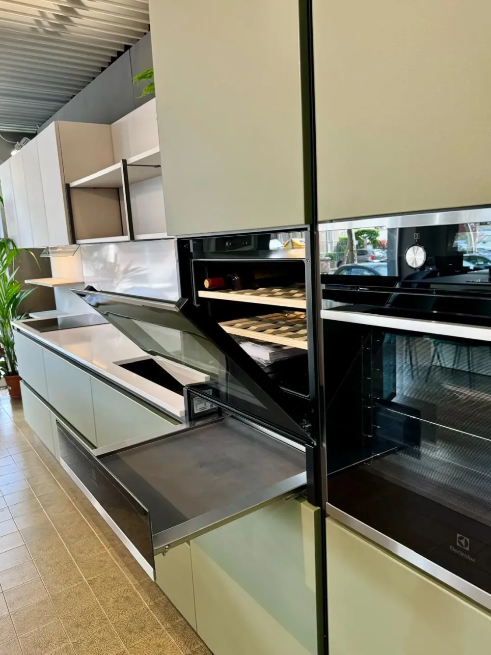 Atra Cucina altri colori moderna ad isola Shine- Cucine Ad Isola|Cucine Moderne