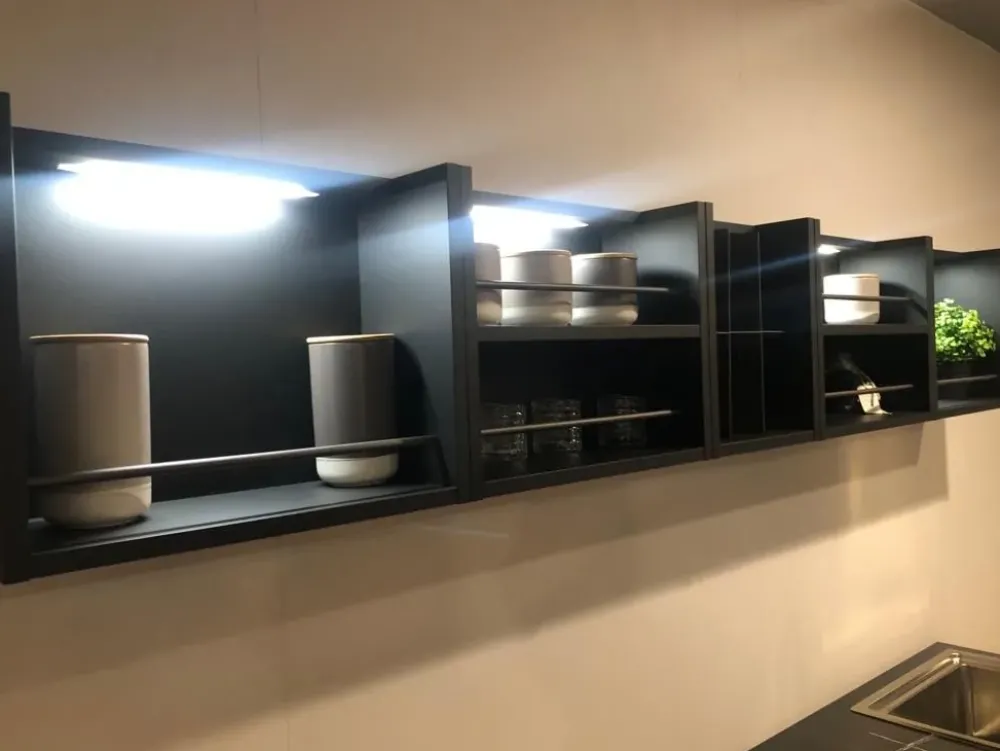 Cucina altri colori moderna con penisola K105^Zecchinon Hot