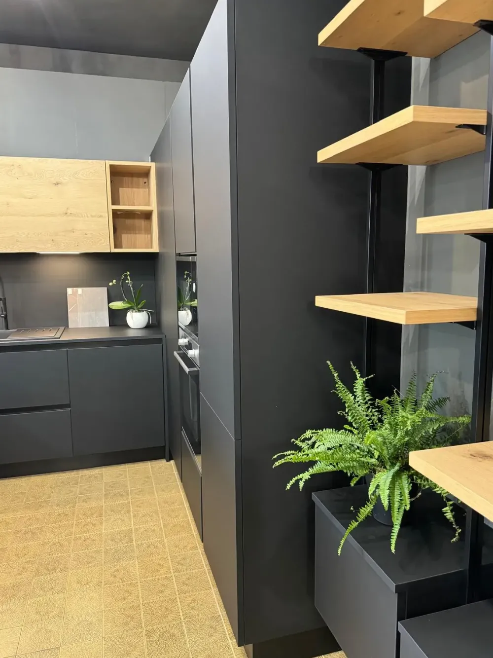 Discount Cucina altri colori moderna con penisola cucine modello lab in offerta Cucine Con Penisola|Cucine Moderne