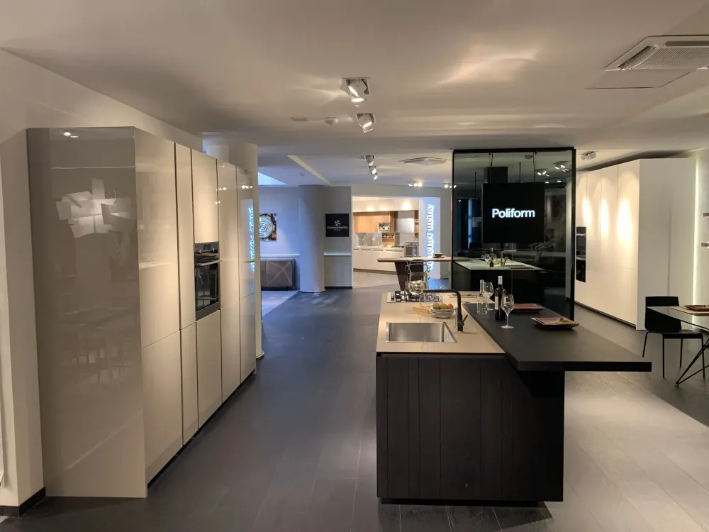 Poliform Cucina altri colori moderna Artex in offerta- Cucine Ad Isola|Cucine Moderne
