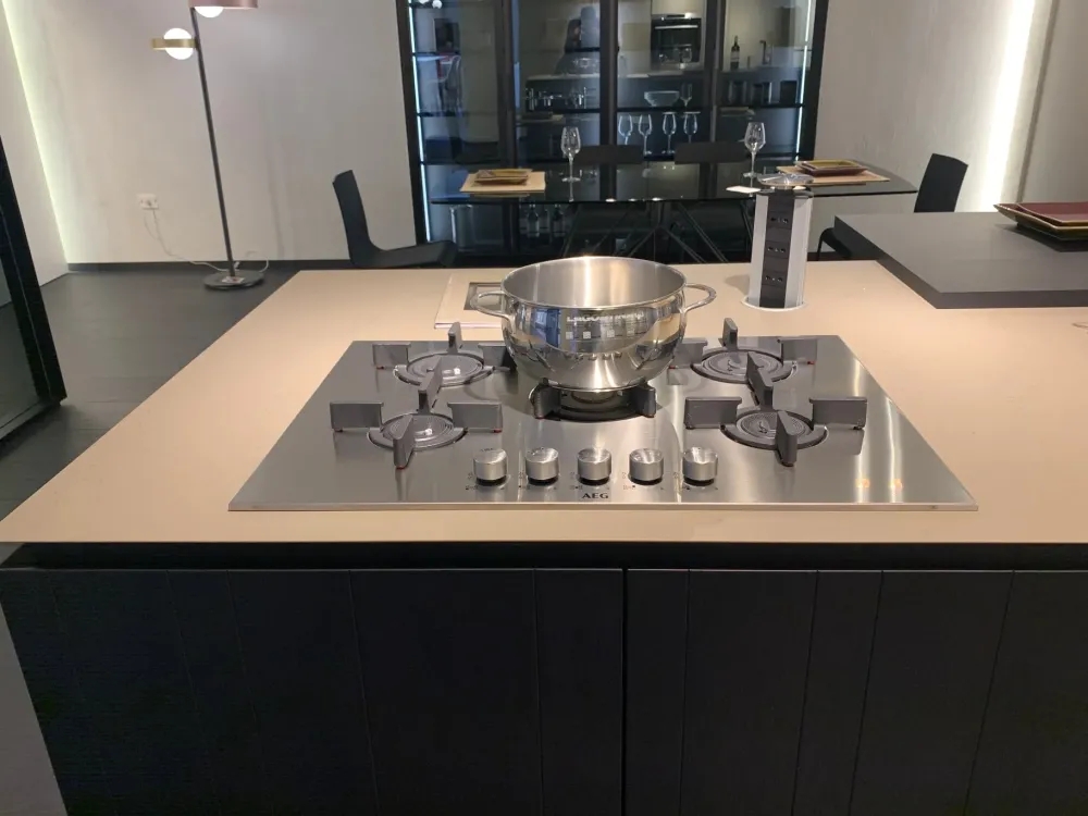 Poliform Cucina altri colori moderna Artex in offerta- Cucine Ad Isola|Cucine Moderne