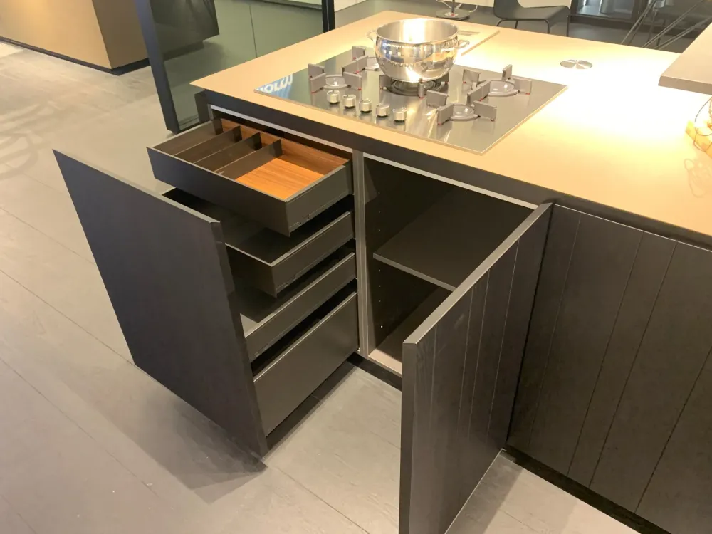 Poliform Cucina altri colori moderna Artex in offerta- Cucine Ad Isola|Cucine Moderne