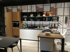 Cucina altri colori moderna con penisola Immagina wood a soli 12950 Euro^Lube Cucine Sale