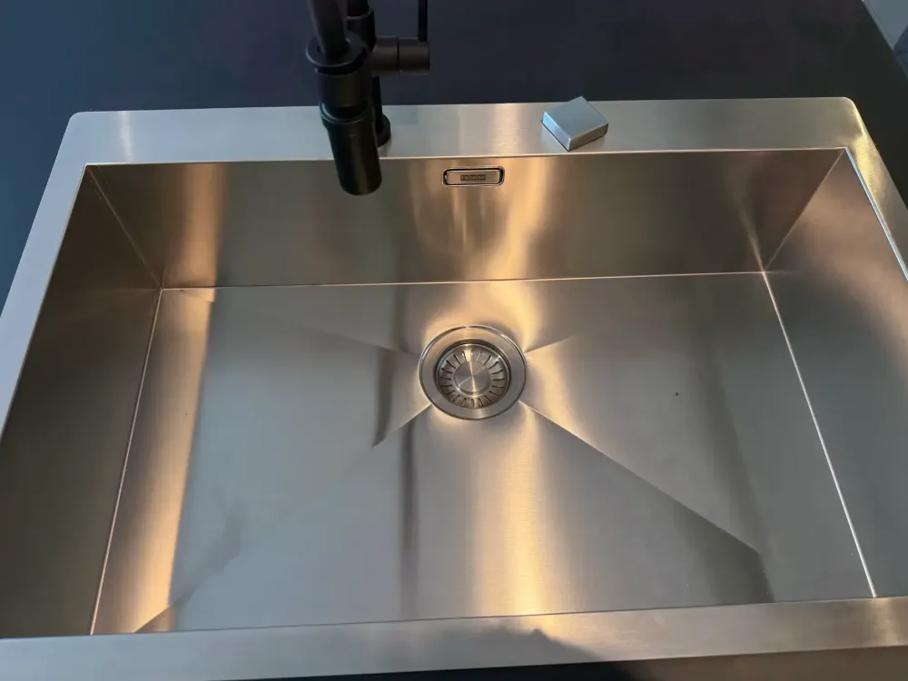 Cucina altri colori moderna con isola Aspen a soli 16830 Euro^Doimo Cucine Discount