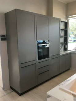 Cucina antracite moderna con isola Carattere a soli 13104 Euro^Scavolini Discount