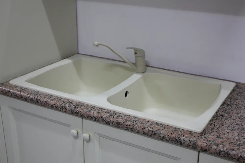 Cucina classica ad angolo altri colori in laccato opaco U806 greca^Artigianale Hot