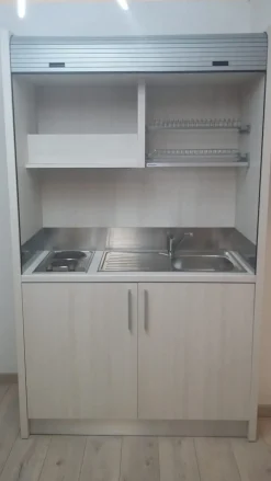 Outlet CUCINA Cucina monoblocco a scomparsa 102-k PREZZO OUTLET Cucine Lineari|Cucine Moderne