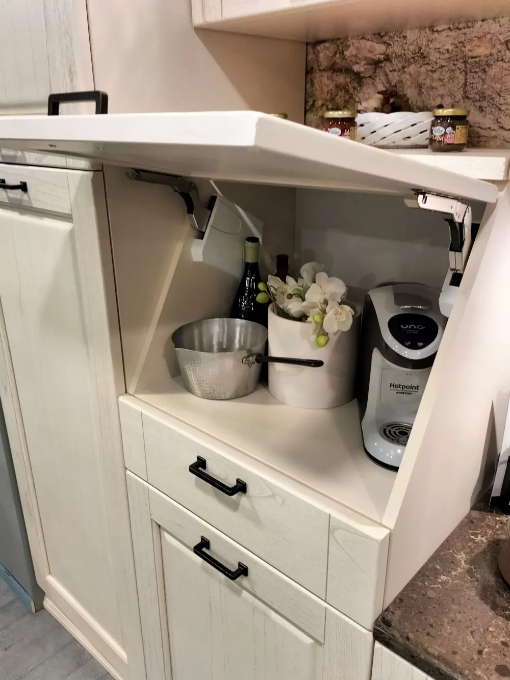 Cucina Aurora laccata panna fiorentino country magnolia lineare scontata 46%^Astra Best