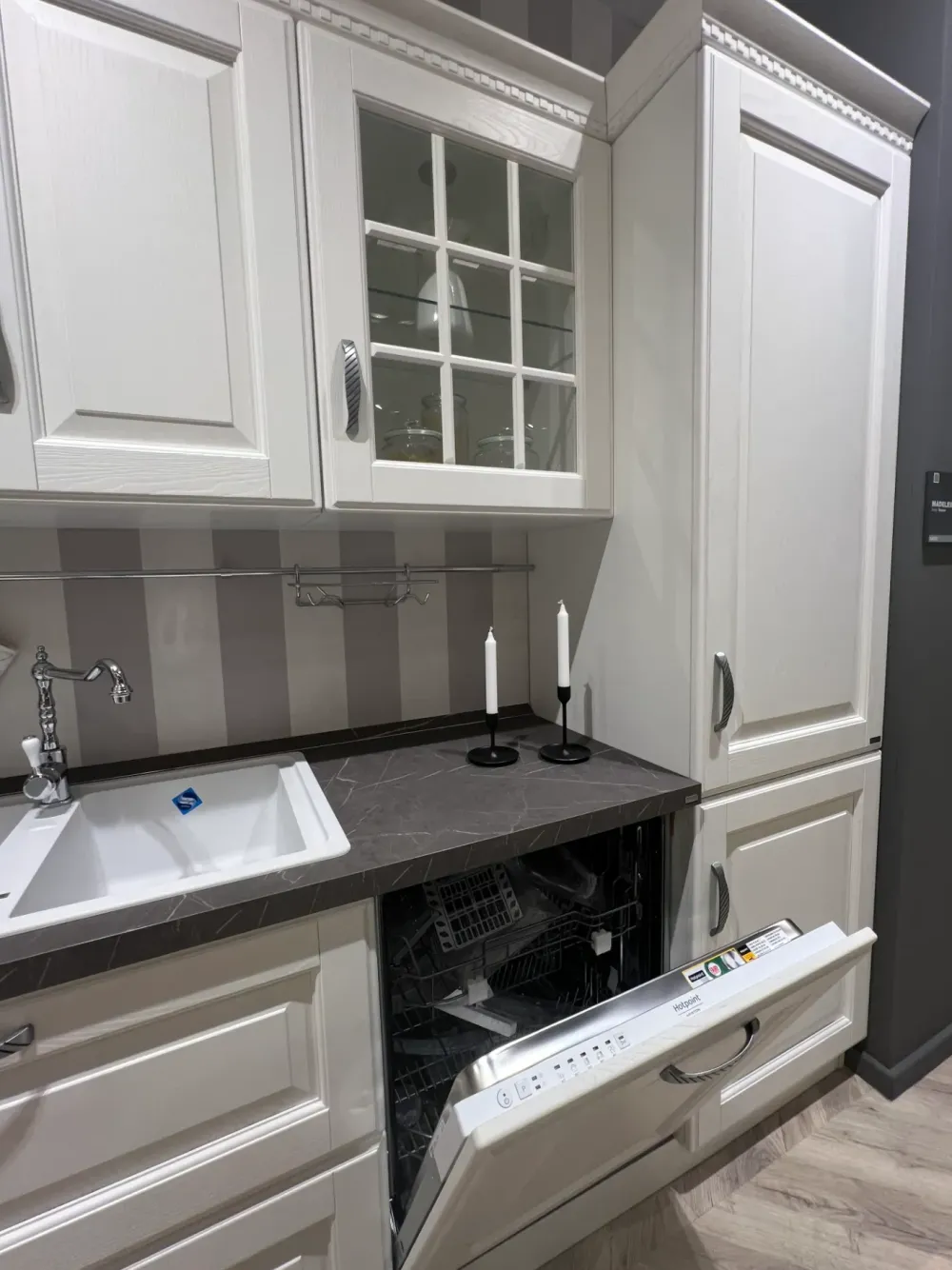 Hot Cucina Baltimora classica bianca lineare scontata 50% Cucine Lineari