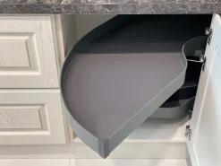 Cucina bianca classica ad angolo Madeleine a soli 11643 Euro^Scavolini Discount