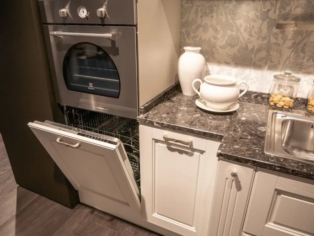 Outlet Cucina bianca classica lineare Agnese Cucine Lineari