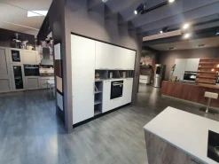 Aran Cucina bianca design ad angolo Mia in Offerta Outlet- Cucine Ad Angolo|Cucine Design