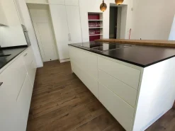 Cucina bianca moderna ad isola Kristal in Offerta Outlet^Artigianale Best