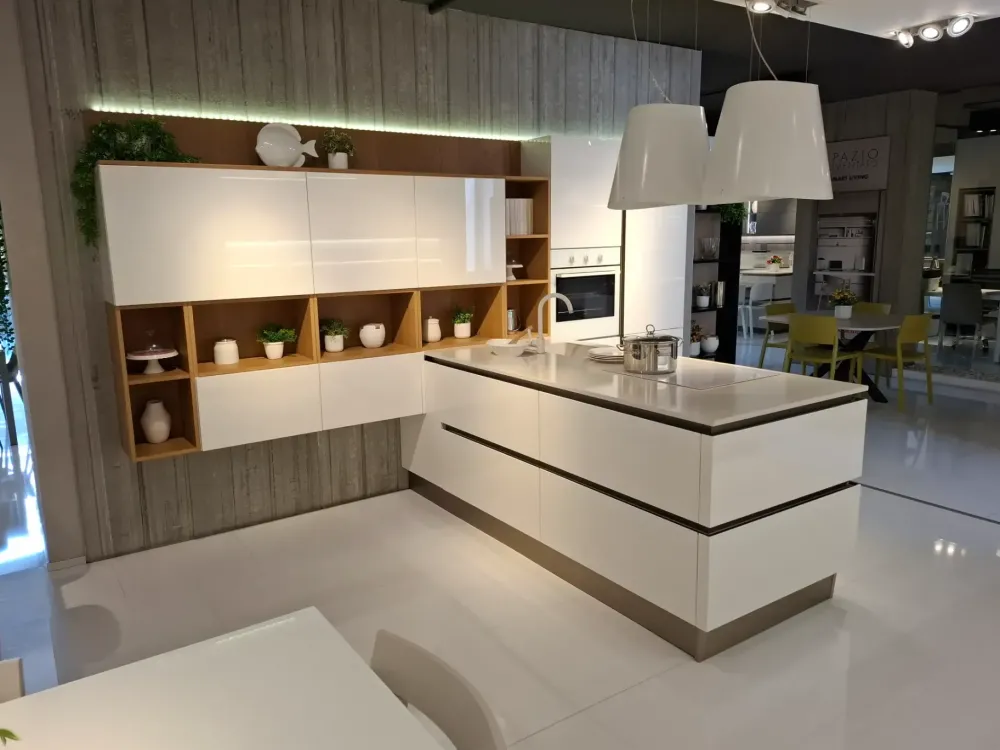 Veneta Cucine Cucina bianca moderna con penisola Oyster pro laccata bianco lucido a soli 8400 Euro- Cucine Con Penisola|Cucine Moderne