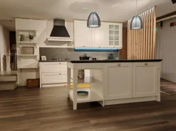 Clearance Cucina bianca provenzale con isola Virginia in Offerta Outlet Cucine Ad Isola