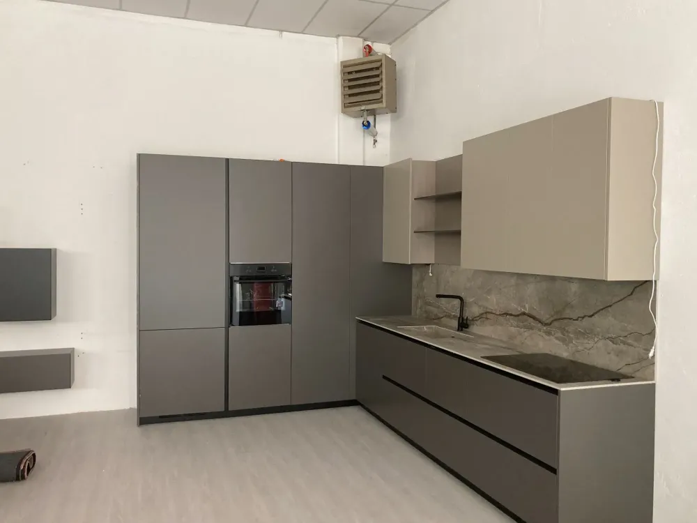 Binova Cucina design ad angolo grigio in laccato opaco Bluma- Cucine Ad Angolo|Cucine Design