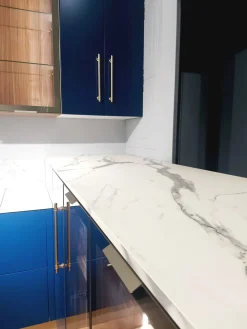 Sale Cucina blu moderna ad angolo Moderna outlet  a soli 4000€ Cucine Ad Angolo|Cucine Moderne