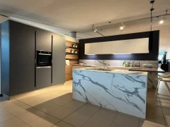 CUCINA con isola Kalì SCONTATA 65%^Arredo3 Outlet
