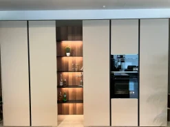 Cucina con isola in laccata opaco grigia bluna a prezzo scontato^Binova Clearance