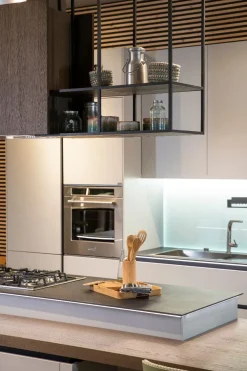 Sale Cucina con isola in laccata opaco a prezzo ribassato 50% Cucine Ad Isola|Cucine Design