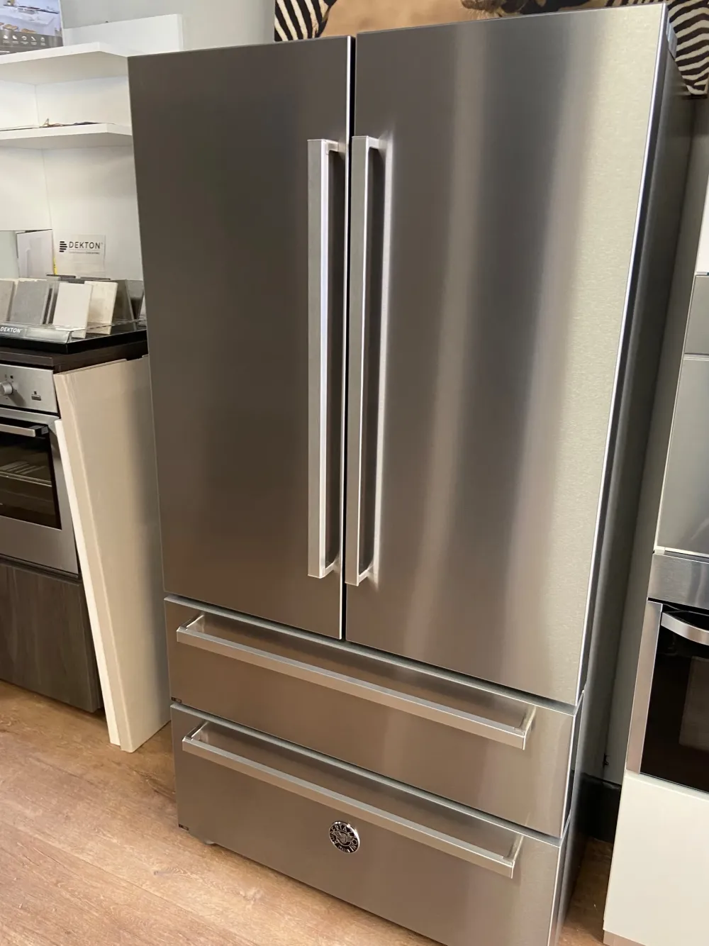 New Cucina con isola in laccata opaco a prezzo scontato 52% Cucine Ad Isola|Cucine Design