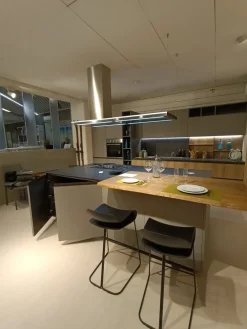 Cucina con isola in laminato materico grigia Kali a prezzo ribassato^Arredo3 Sale