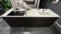 Zampieri Cucine Cucina con isola in laminato materico a prezzo scontato 55%- Cucine Ad Isola|Cucine Moderne