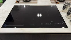 Zampieri Cucine Cucina con isola in laminato materico a prezzo scontato 55%- Cucine Ad Isola|Cucine Moderne