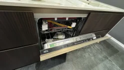 Zampieri Cucine Cucina con isola in laminato materico a prezzo scontato 55%- Cucine Ad Isola|Cucine Moderne