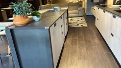 Creo Cucina con isola in laminato materico a prezzo ribassato 52%- Cucine Ad Isola