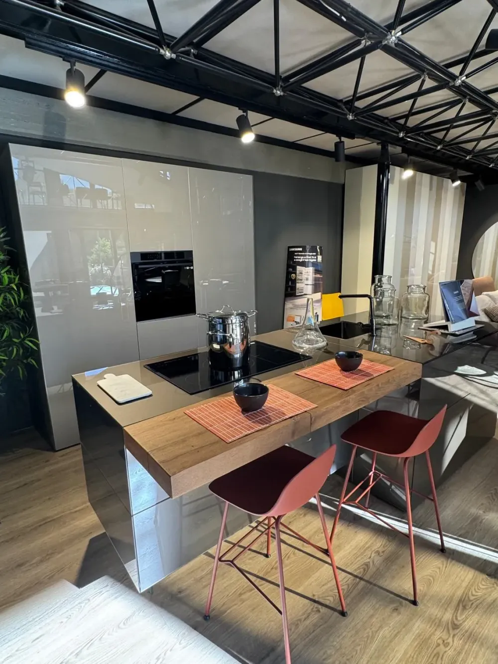 Cucina con isola in vetro a prezzo scontato 45%^Lago Discount