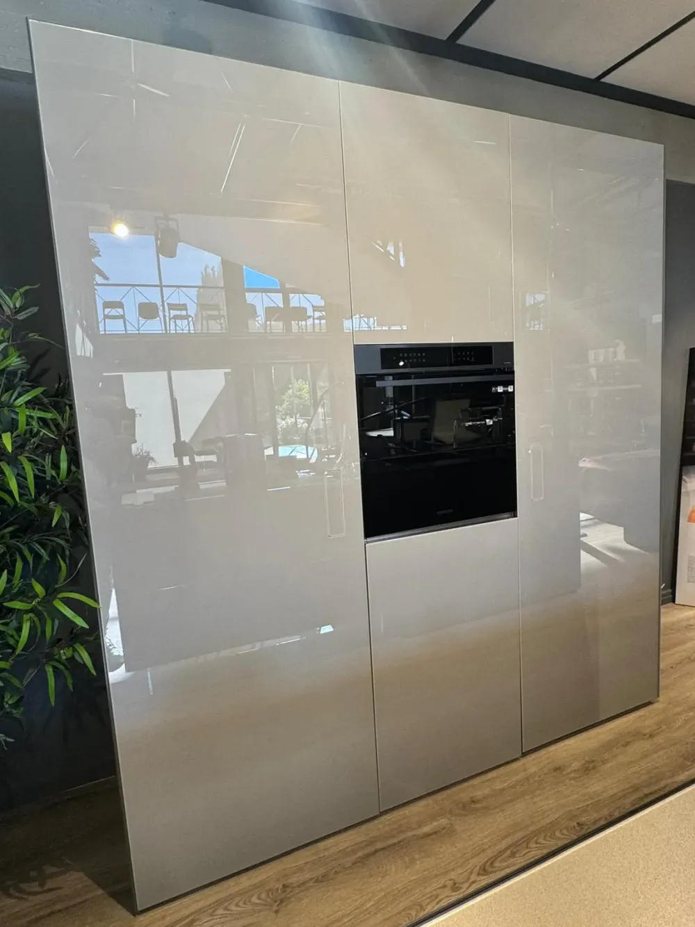 Cucina con isola in vetro a prezzo scontato 45%^Lago Discount