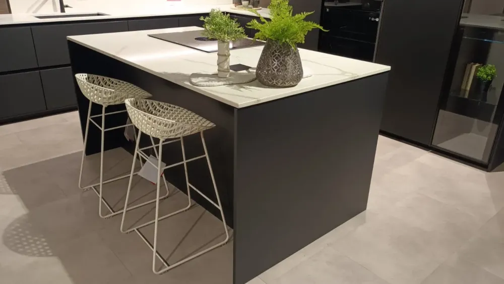 Clearance Cucina con isola in vetro altri colori Cucina glass a prezzo ribassato Cucine Ad Isola|Cucine Moderne