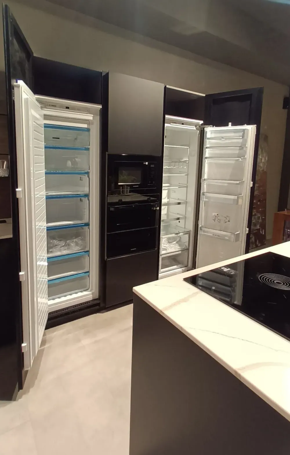 Clearance Cucina con isola in vetro altri colori Cucina glass a prezzo ribassato Cucine Ad Isola|Cucine Moderne