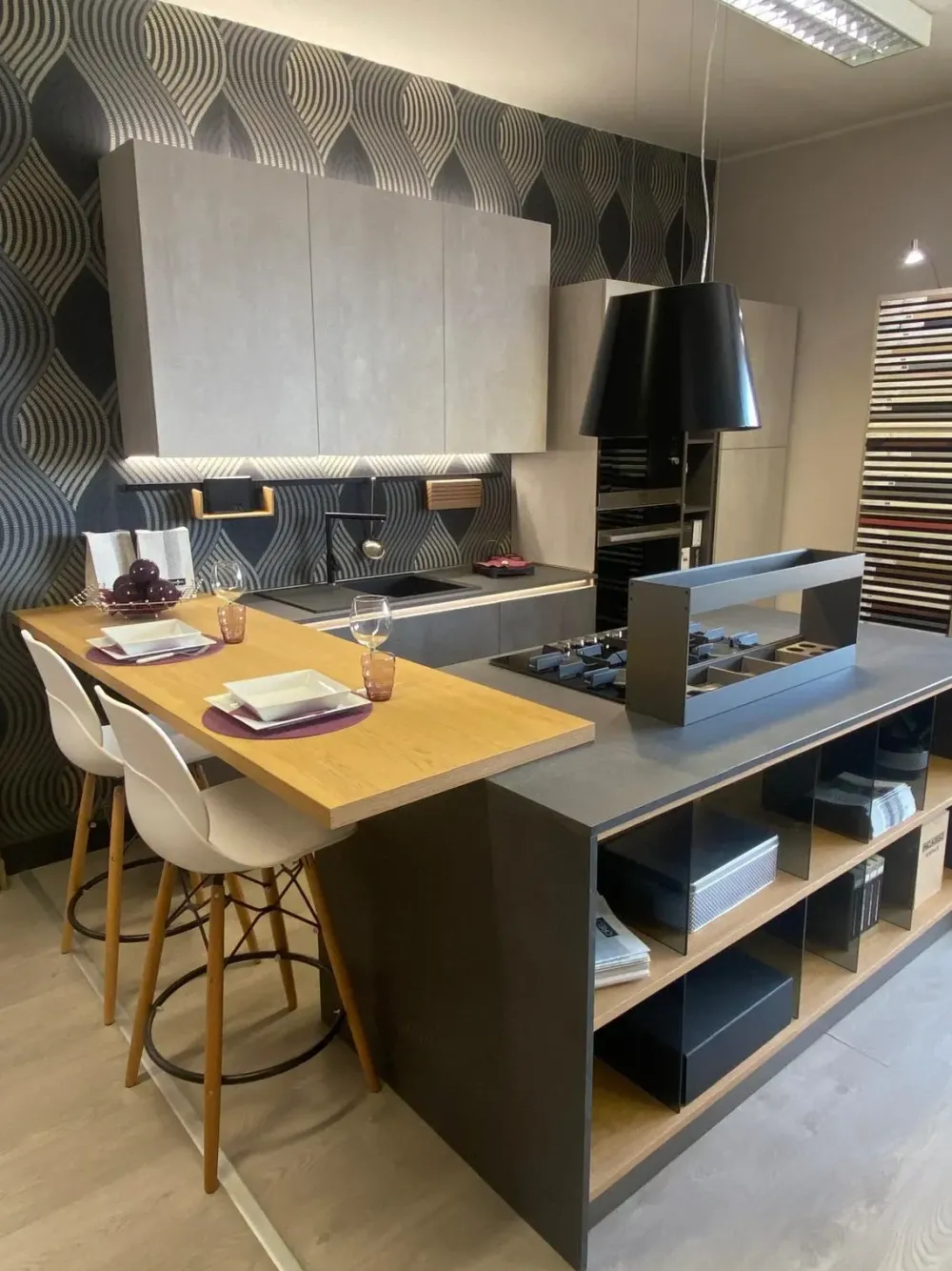 Creo Cucina con isola moderna grigia Tablet cemento ardesia- Cucine Ad Isola|Cucine Moderne