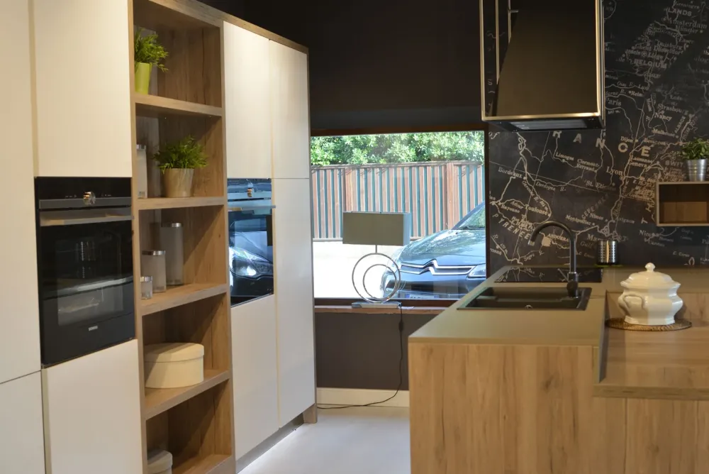 Clearance Cucina con isola moderna bianca K rovere a soli 12200 Euro Cucine Ad Isola|Cucine Moderne