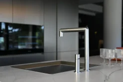 Poliform Cucina con penisola in laccata a prezzo ribassato 38%- Cucine Con Penisola|Cucine Moderne