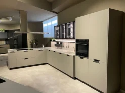 Cesar Cucina con penisola in laminato opaco tortora Maxima a prezzo scontato- Cucine Con Penisola|Cucine Design