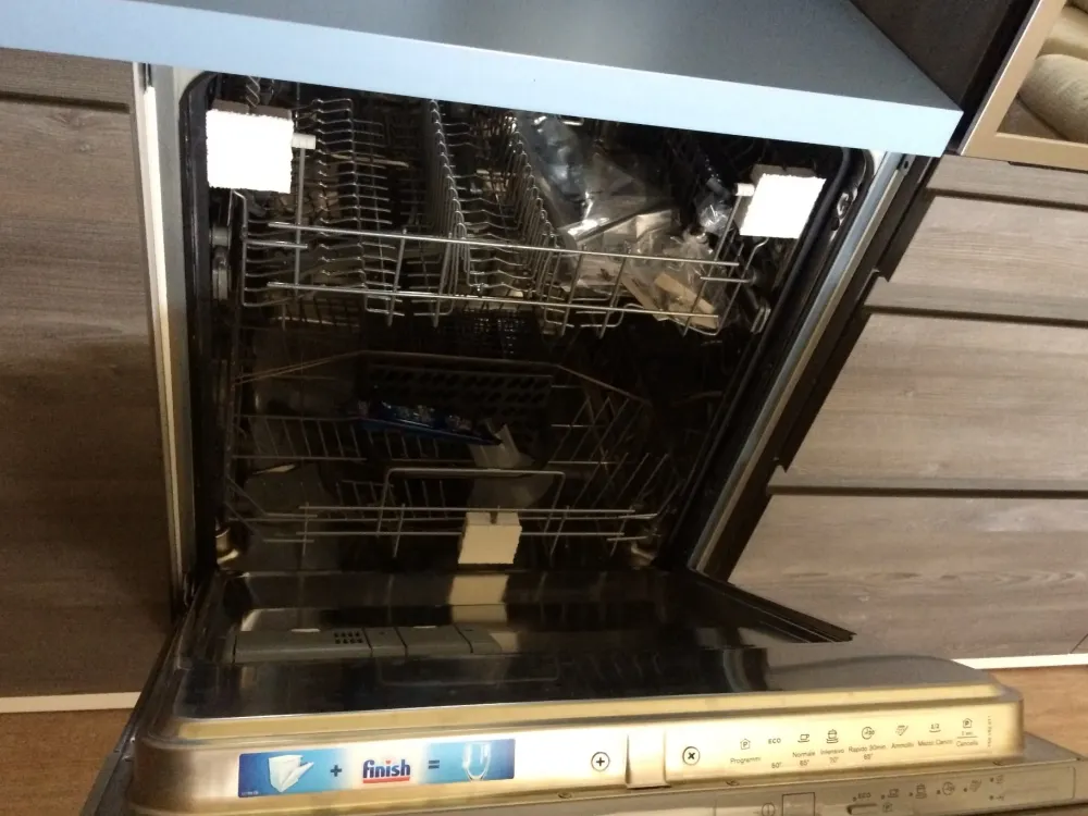 Dibiesse Cucina con penisola in laminato materico a prezzo ribassato 45%- Cucine Con Penisola|Cucine Moderne