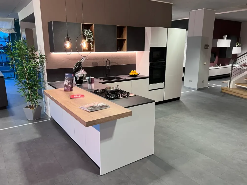 Cucina con penisola in melaminico altri colori Liberamente a prezzo scontato^Scavolini Discount