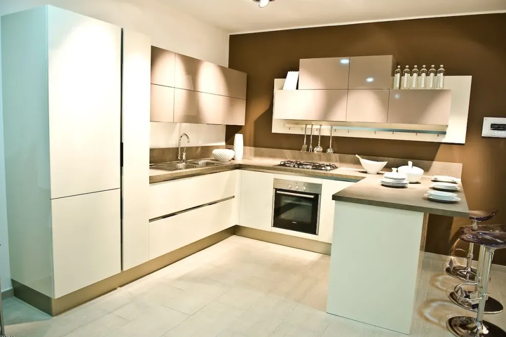 Cucina con penisola in polimerico a prezzo ribassato 50%^Veneta Cucine Online