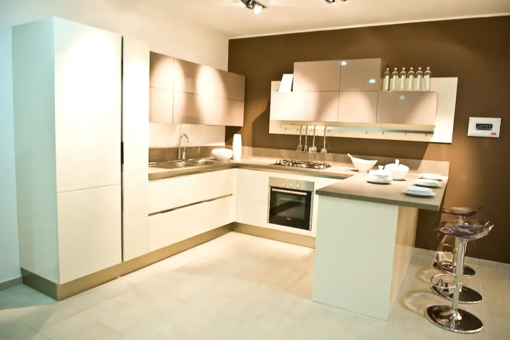 Cucina con penisola in polimerico a prezzo ribassato 50%^Veneta Cucine Online