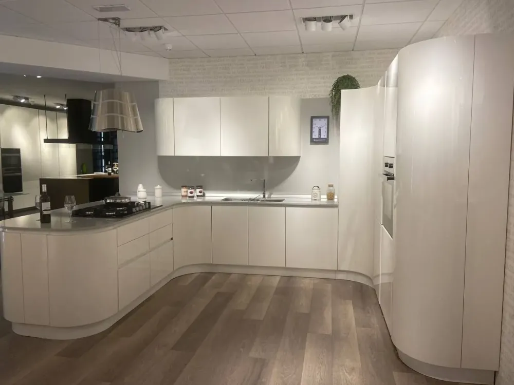 Cucina con penisola moderna bianca Ar^Ar-Due Discount