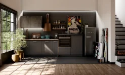 Cucina Cucina industrial con paino legno e ante effetto iron steel con colonne   di in Offerta Outlet -46%^Outlet Etnico Online