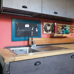 Outlet Etnico Cucina Cucina industrial piano legno lineare con un ribasso imperdibile- Cucine Lineari