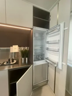 Cucina Cucina obliqua di in offerta -35%^Ernestomeda Clearance